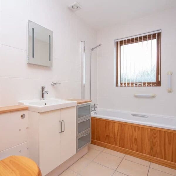 Bathroom, Lower Whinhill, Dornoch