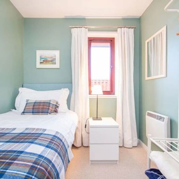 Single bedroom, Strathy holiday home, Dornoch