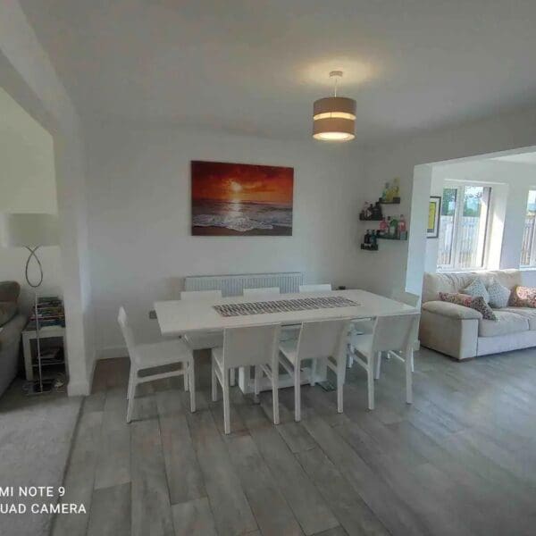 Living dining sunroom in 8 Allan Gardens, Dornoch