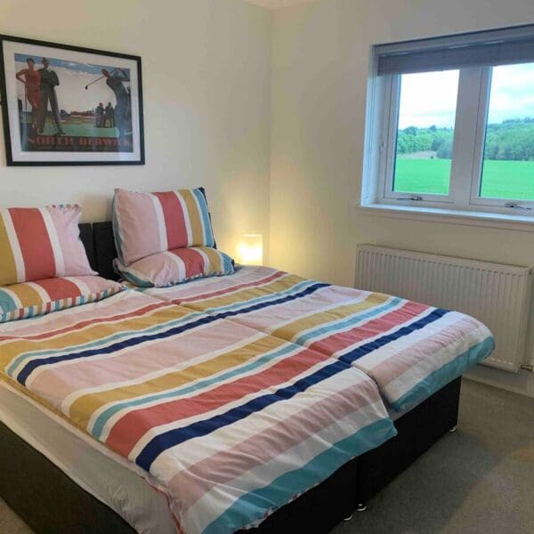 Zip bedroom in 8 Allan Gardens, Dornoch