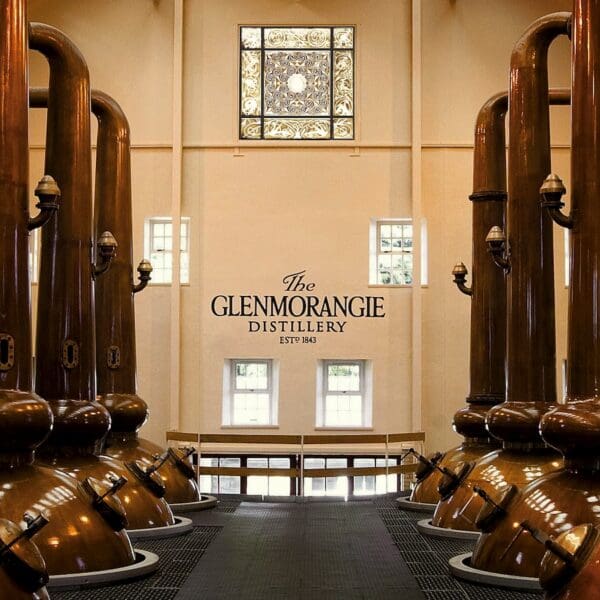 Glenmorangie Distillery Stills 1600x900