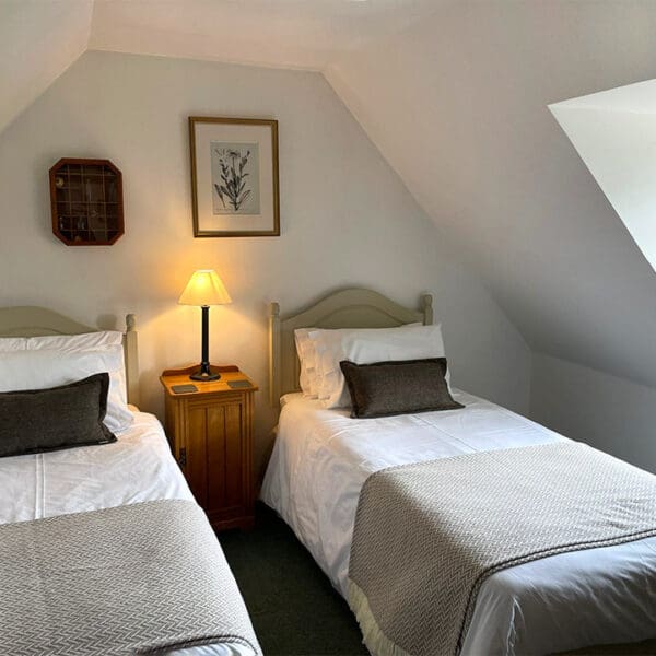 Twin bedroom, Glenmuir Cottage, Dornoch