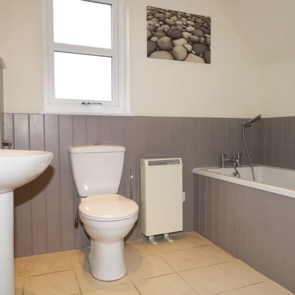 Bathroom, Kerrisdale, Dornoch